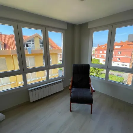 Apartamento Recien Reformado En Somo Junto Iglesia Exterior photo